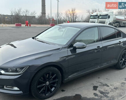 Серый Фольксваген Пассат, объемом двигателя 2 л и пробегом 257 тыс. км за 16900 $, фото 2 на Automoto.ua