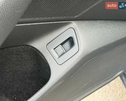 Сірий Фольксваген Пассат, об'ємом двигуна 1.97 л та пробігом 257 тис. км за 16900 $, фото 36 на Automoto.ua