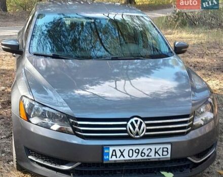Серый Фольксваген Пассат, объемом двигателя 1.8 л и пробегом 210 тыс. км за 9500 $, фото 4 на Automoto.ua