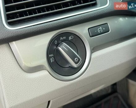 Сірий Фольксваген Пассат, об'ємом двигуна 1.8 л та пробігом 135 тис. км за 12000 $, фото 40 на Automoto.ua