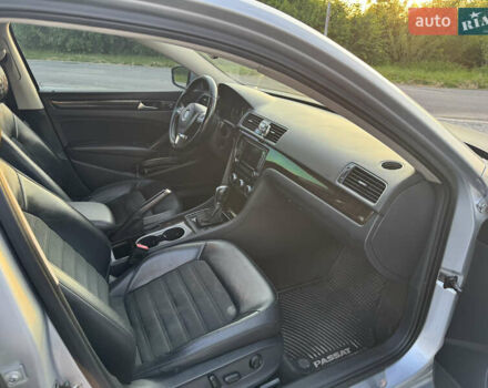 Серый Фольксваген Пассат, объемом двигателя 1.97 л и пробегом 160 тыс. км за 14500 $, фото 9 на Automoto.ua