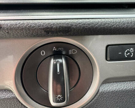 Сірий Фольксваген Пассат, об'ємом двигуна 1.8 л та пробігом 249 тис. км за 9100 $, фото 12 на Automoto.ua