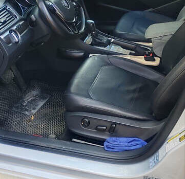 Сірий Фольксваген Пассат, об'ємом двигуна 1.8 л та пробігом 138 тис. км за 15500 $, фото 8 на Automoto.ua