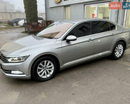 Серый Фольксваген Пассат, объемом двигателя 1.97 л и пробегом 225 тыс. км за 16800 $, фото 6 на Automoto.ua