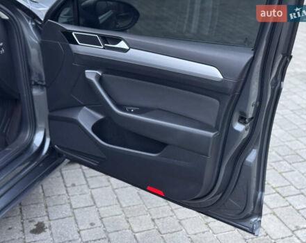 Серый Фольксваген Пассат, объемом двигателя 2 л и пробегом 264 тыс. км за 15850 $, фото 14 на Automoto.ua