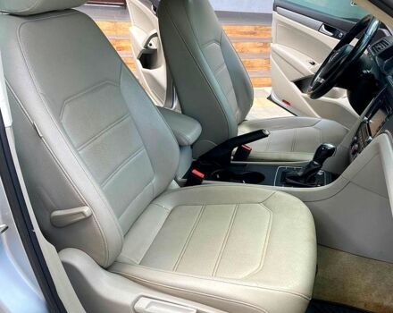 Сірий Фольксваген Пассат, об'ємом двигуна 1.8 л та пробігом 150 тис. км за 9600 $, фото 11 на Automoto.ua