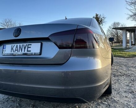 Серый Фольксваген Пассат, объемом двигателя 1.8 л и пробегом 250 тыс. км за 9700 $, фото 1 на Automoto.ua