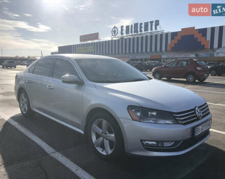 Фольксваген Пассат 2015 в Черкассах на Automoto.ua Серый Фольксваген Пассат, объемом двигателя 1.8 л и пробегом 232 тыс. км за 10700 $, фото 1 на Automoto.ua