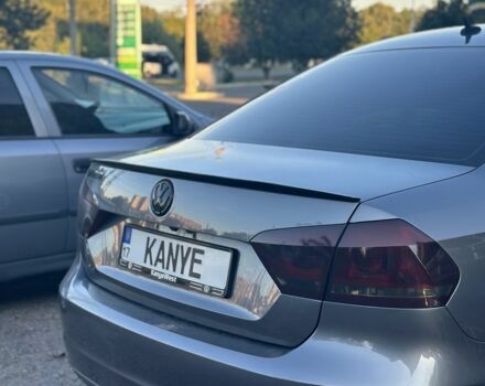 Серый Фольксваген Пассат, объемом двигателя 1.8 л и пробегом 250 тыс. км за 9700 $, фото 9 на Automoto.ua