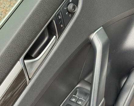 Серый Фольксваген Пассат, объемом двигателя 1.8 л и пробегом 173 тыс. км за 13250 $, фото 3 на Automoto.ua