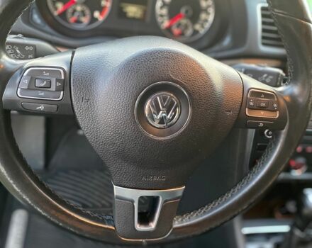 Сірий Фольксваген Пассат, об'ємом двигуна 1.8 л та пробігом 236 тис. км за 9000 $, фото 6 на Automoto.ua