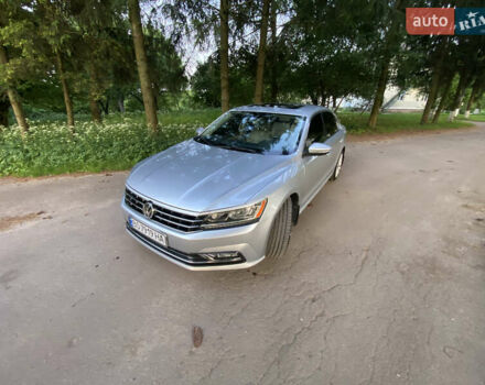 Серый Фольксваген Пассат, объемом двигателя 1.8 л и пробегом 224 тыс. км за 14600 $, фото 1 на Automoto.ua
