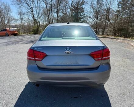 Серый Фольксваген Пассат, объемом двигателя 1.8 л и пробегом 71 тыс. км за 2150 $, фото 4 на Automoto.ua