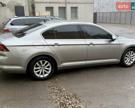 Серый Фольксваген Пассат, объемом двигателя 1.97 л и пробегом 225 тыс. км за 16800 $, фото 7 на Automoto.ua