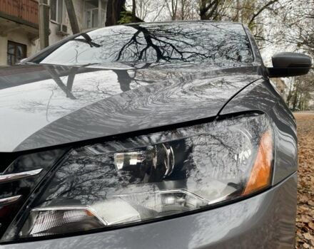 Серый Фольксваген Пассат, объемом двигателя 1.8 л и пробегом 129 тыс. км за 11500 $, фото 4 на Automoto.ua