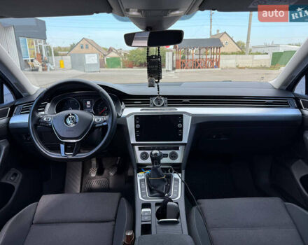 Серый Фольксваген Пассат, объемом двигателя 1.97 л и пробегом 297 тыс. км за 14800 $, фото 7 на Automoto.ua