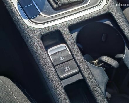 Серый Фольксваген Пассат, объемом двигателя 2.4 л и пробегом 96 тыс. км за 17440 $, фото 18 на Automoto.ua