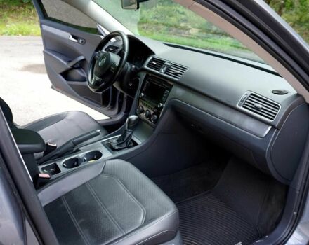 Серый Фольксваген Пассат, объемом двигателя 1.8 л и пробегом 77 тыс. км за 5300 $, фото 9 на Automoto.ua