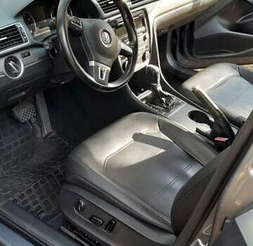 Серый Фольксваген Пассат, объемом двигателя 1.8 л и пробегом 210 тыс. км за 9500 $, фото 15 на Automoto.ua