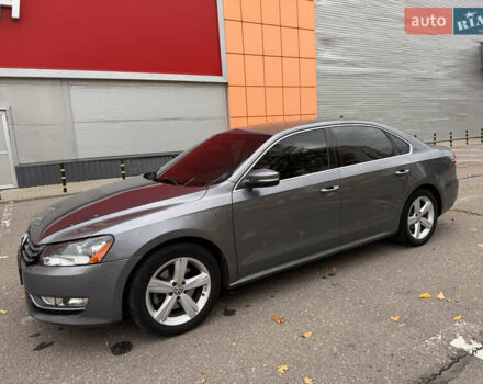 Сірий Фольксваген Пассат, об'ємом двигуна 1.8 л та пробігом 172 тис. км за 11000 $, фото 2 на Automoto.ua