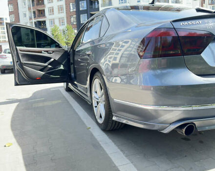 Серый Фольксваген Пассат, объемом двигателя 3.6 л и пробегом 204 тыс. км за 12500 $, фото 3 на Automoto.ua