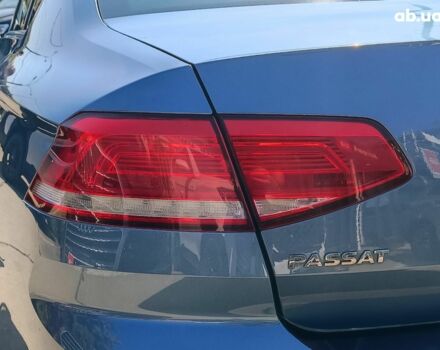 Серый Фольксваген Пассат, объемом двигателя 2.4 л и пробегом 96 тыс. км за 17440 $, фото 9 на Automoto.ua