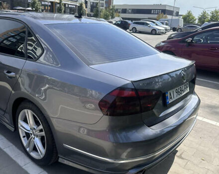 Серый Фольксваген Пассат, объемом двигателя 3.6 л и пробегом 204 тыс. км за 12500 $, фото 10 на Automoto.ua