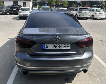 Серый Фольксваген Пассат, объемом двигателя 3.6 л и пробегом 204 тыс. км за 12500 $, фото 11 на Automoto.ua