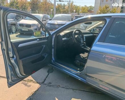 Серый Фольксваген Пассат, объемом двигателя 2.4 л и пробегом 96 тыс. км за 17440 $, фото 19 на Automoto.ua