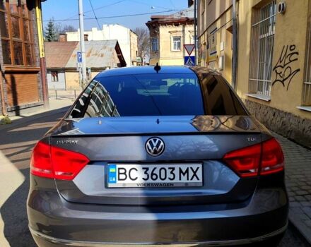 Сірий Фольксваген Пассат, об'ємом двигуна 2 л та пробігом 150 тис. км за 12200 $, фото 4 на Automoto.ua