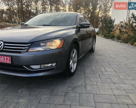 Серый Фольксваген Пассат, объемом двигателя 1.8 л и пробегом 202 тыс. км за 11500 $, фото 2 на Automoto.ua