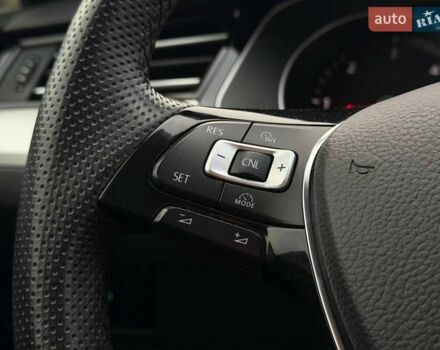 Сірий Фольксваген Пассат, об'ємом двигуна 1.97 л та пробігом 257 тис. км за 16900 $, фото 48 на Automoto.ua