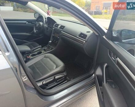 Серый Фольксваген Пассат, объемом двигателя 1.8 л и пробегом 152 тыс. км за 10999 $, фото 10 на Automoto.ua