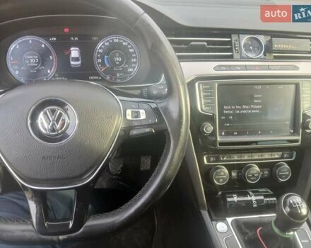 Серый Фольксваген Пассат, объемом двигателя 1.97 л и пробегом 320 тыс. км за 15000 $, фото 5 на Automoto.ua