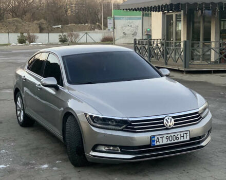 Серый Фольксваген Пассат, объемом двигателя 2 л и пробегом 280 тыс. км за 17800 $, фото 4 на Automoto.ua