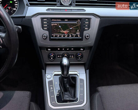 Серый Фольксваген Пассат, объемом двигателя 2 л и пробегом 264 тыс. км за 15850 $, фото 32 на Automoto.ua