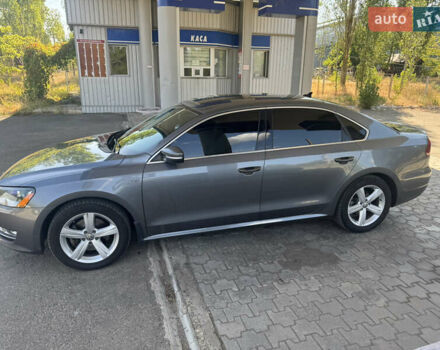 Сірий Фольксваген Пассат, об'ємом двигуна 1.8 л та пробігом 144 тис. км за 11600 $, фото 4 на Automoto.ua