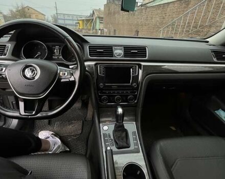 Сірий Фольксваген Пассат, об'ємом двигуна 1.8 л та пробігом 173 тис. км за 13800 $, фото 20 на Automoto.ua