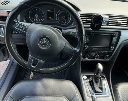 Серый Фольксваген Пассат, объемом двигателя 1.8 л и пробегом 134 тыс. км за 10000 $, фото 10 на Automoto.ua