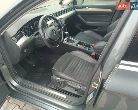 Серый Фольксваген Пассат, объемом двигателя 1.97 л и пробегом 290 тыс. км за 17500 $, фото 12 на Automoto.ua