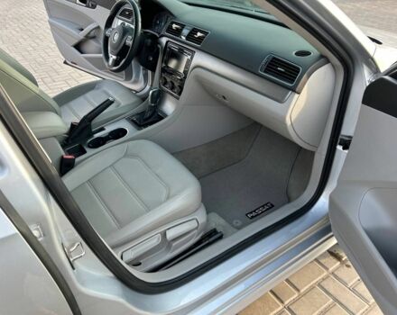 Сірий Фольксваген Пассат, об'ємом двигуна 2 л та пробігом 205 тис. км за 331 $, фото 7 на Automoto.ua