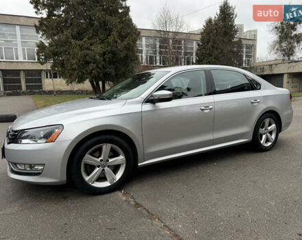 Сірий Фольксваген Пассат, об'ємом двигуна 1.8 л та пробігом 170 тис. км за 10000 $, фото 9 на Automoto.ua