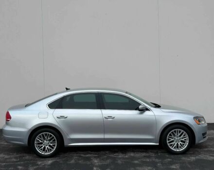 Серый Фольксваген Пассат, объемом двигателя 2 л и пробегом 74 тыс. км за 1800 $, фото 5 на Automoto.ua