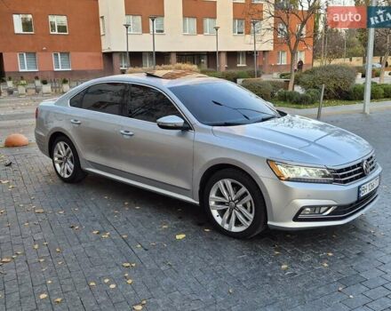 Серый Фольксваген Пассат, объемом двигателя 3.6 л и пробегом 125 тыс. км за 11900 $, фото 4 на Automoto.ua