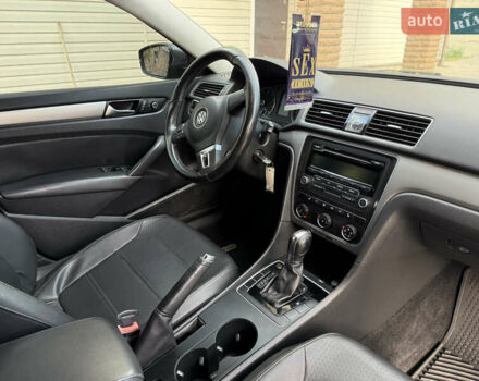 Сірий Фольксваген Пассат, об'ємом двигуна 1.8 л та пробігом 250 тис. км за 8999 $, фото 9 на Automoto.ua