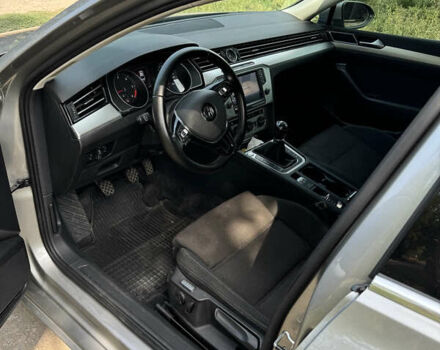 Серый Фольксваген Пассат, объемом двигателя 2 л и пробегом 260 тыс. км за 15500 $, фото 7 на Automoto.ua