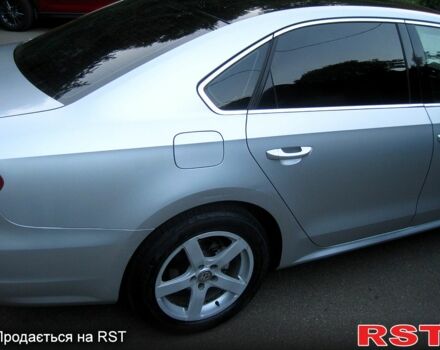 Серый Фольксваген Пассат, объемом двигателя 1.8 л и пробегом 230 тыс. км за 8850 $, фото 3 на Automoto.ua