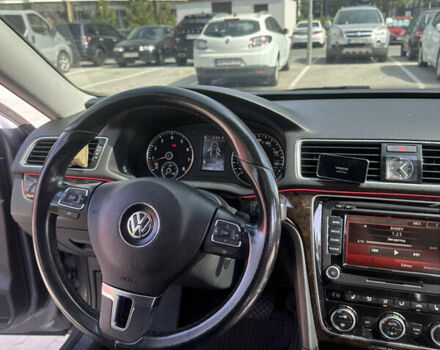 Серый Фольксваген Пассат, объемом двигателя 3.6 л и пробегом 204 тыс. км за 12500 $, фото 19 на Automoto.ua