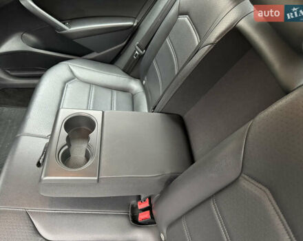 Сірий Фольксваген Пассат, об'ємом двигуна 1.8 л та пробігом 170 тис. км за 10000 $, фото 3 на Automoto.ua