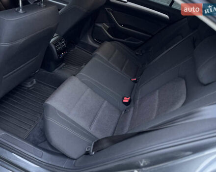 Серый Фольксваген Пассат, объемом двигателя 2 л и пробегом 264 тыс. км за 15850 $, фото 25 на Automoto.ua